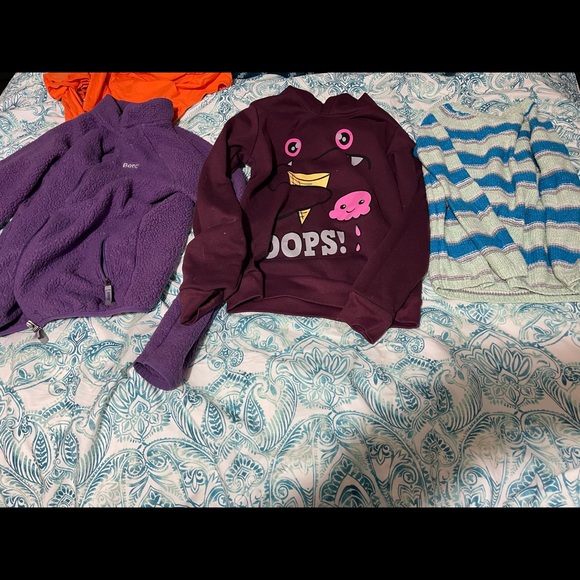 Kids sweaters - Picture 2 of 3